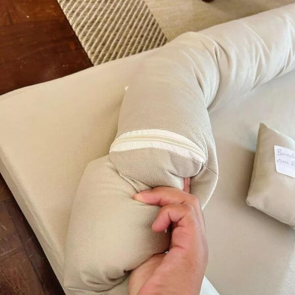 Cama Pet Premium M/G 80x60cm com Encosto Ergonômico – Lupzy™ | Conforto, Proteção e Elegância