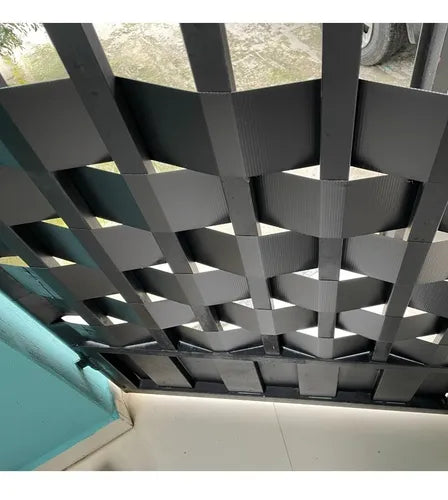 Fita Protetora de Portão PetSafe™ – Privacidade e Proteção para Cães e Gatos