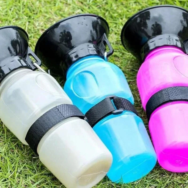 Garrafa Portátil Copinho Pet 500ml para Passeios e Viagens – Lupzy™ | Hidratação Fácil Sem Vazamentos