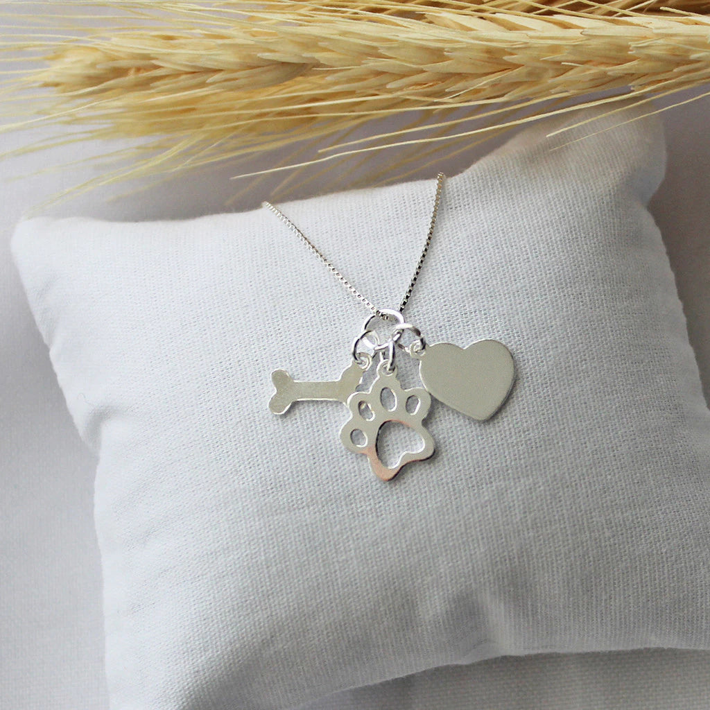Colar Patuá Amor por Cachorro em Prata 925 – Lupzy™ | Símbolos de Amor Pet