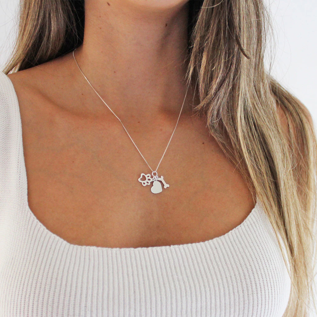 Colar Patuá Amor por Cachorro em Prata 925 – Lupzy™ | Símbolos de Amor Pet
