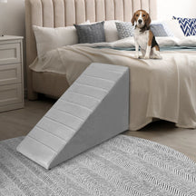 Rampinha Escadinha Pet Antiderrapante em Madeira – Lupzy™ | Acesso Seguro e Conforto Diário