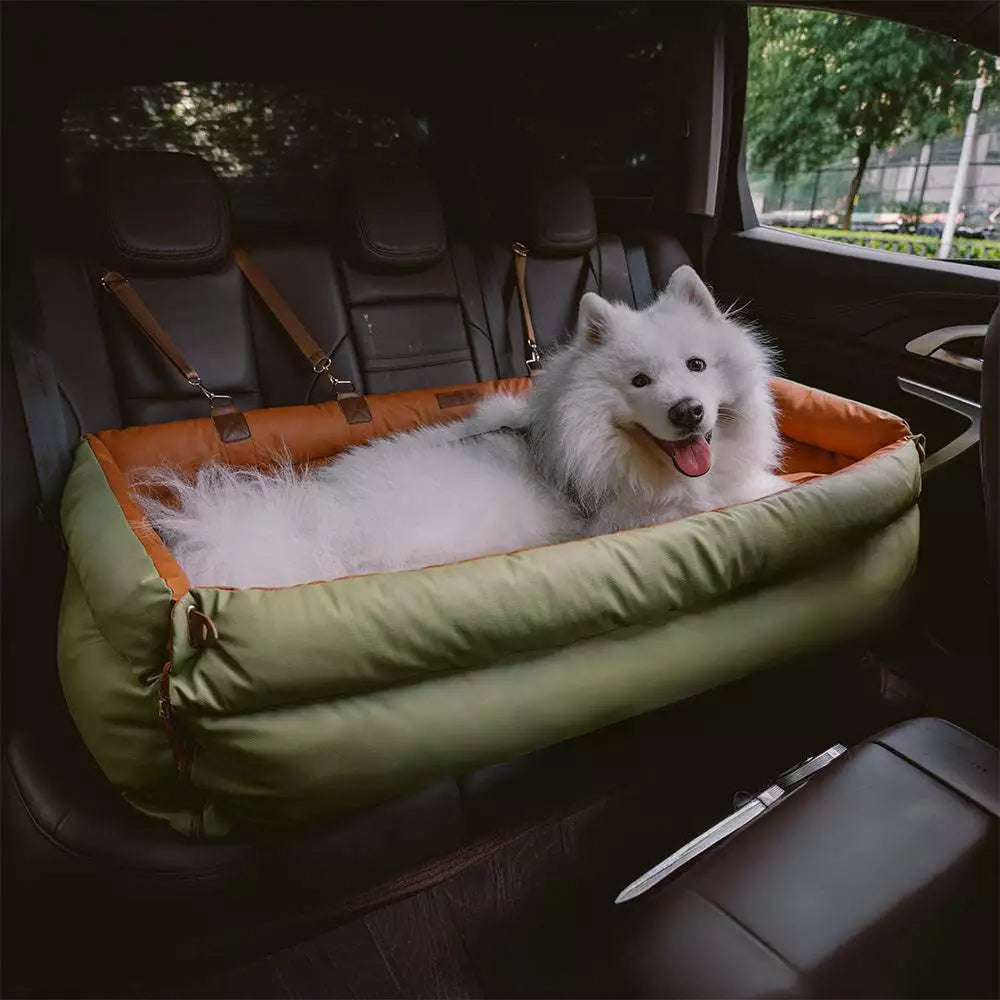 Cama Automotiva Elevada Impermeável em Couro Sintético para Cachorro com Bordas Altas DriveNest™