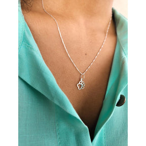 Colar Feminino Pet em Prata 925 com Patinhas – Lupzy™ | Homenagem Delicada a Cães e Gatos