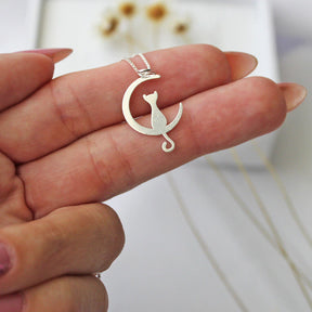 Colar Gato na Lua em Prata 925 – Lupzy™ | Amor Pet Sob a Luz da Lua