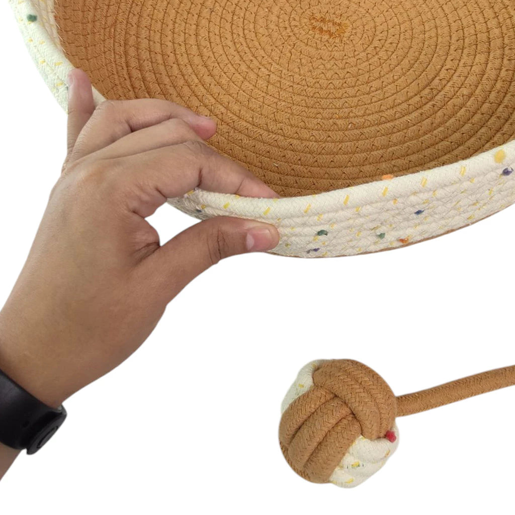 Cama Cestinho Ninho para Gato com Arranhador e Bolinha Interativa – Snouty™ | Conforto, Diversão e Bem-Estar Felino