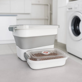 Porta Ração Dobrável 5kg e 10kg com Tampa Vedada para Cães e Gatos – Duty™ | Ração Sempre Fresca e Organizada